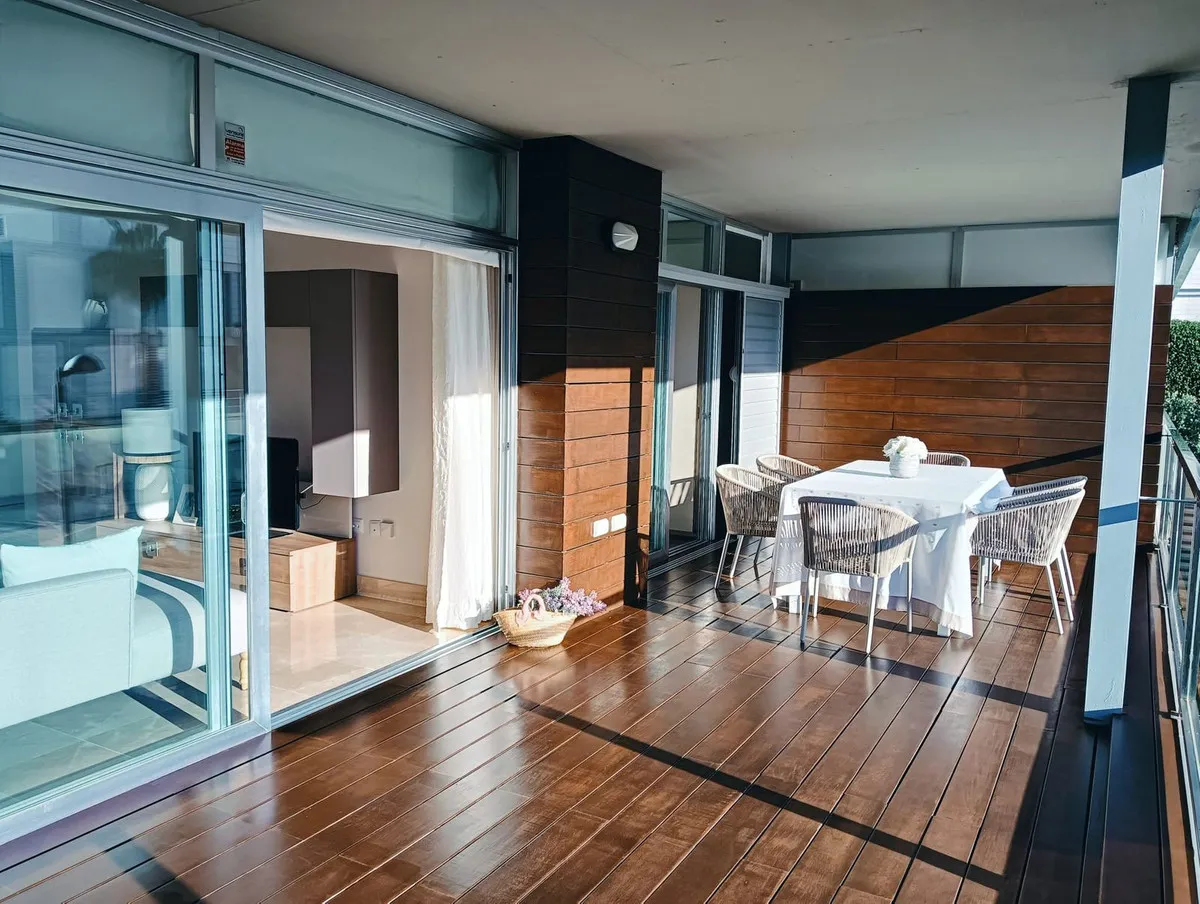 abd96114-2e59-492e-b6b8-08245f0076a2