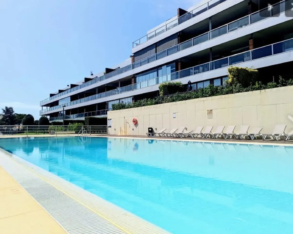 cb67e6d1-ca1e-4d5c-94a8-abd7feea7ad4