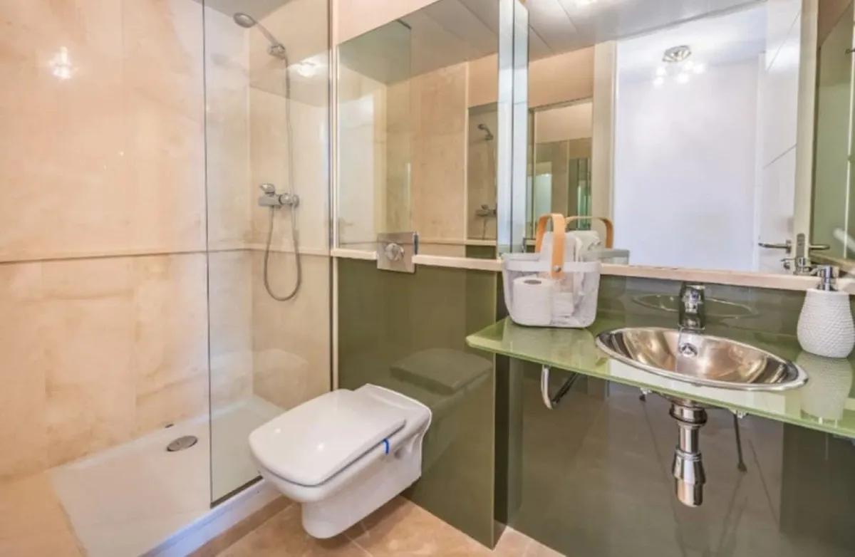 e83a32bd-261a-4fc5-a5b1-a094000739ba