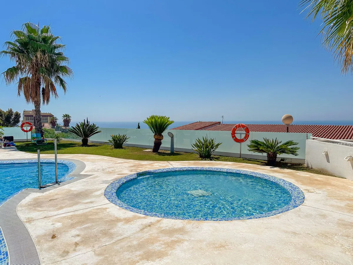 49c3e3aa-cf9e-4e18-be18-929f23f5ee5f