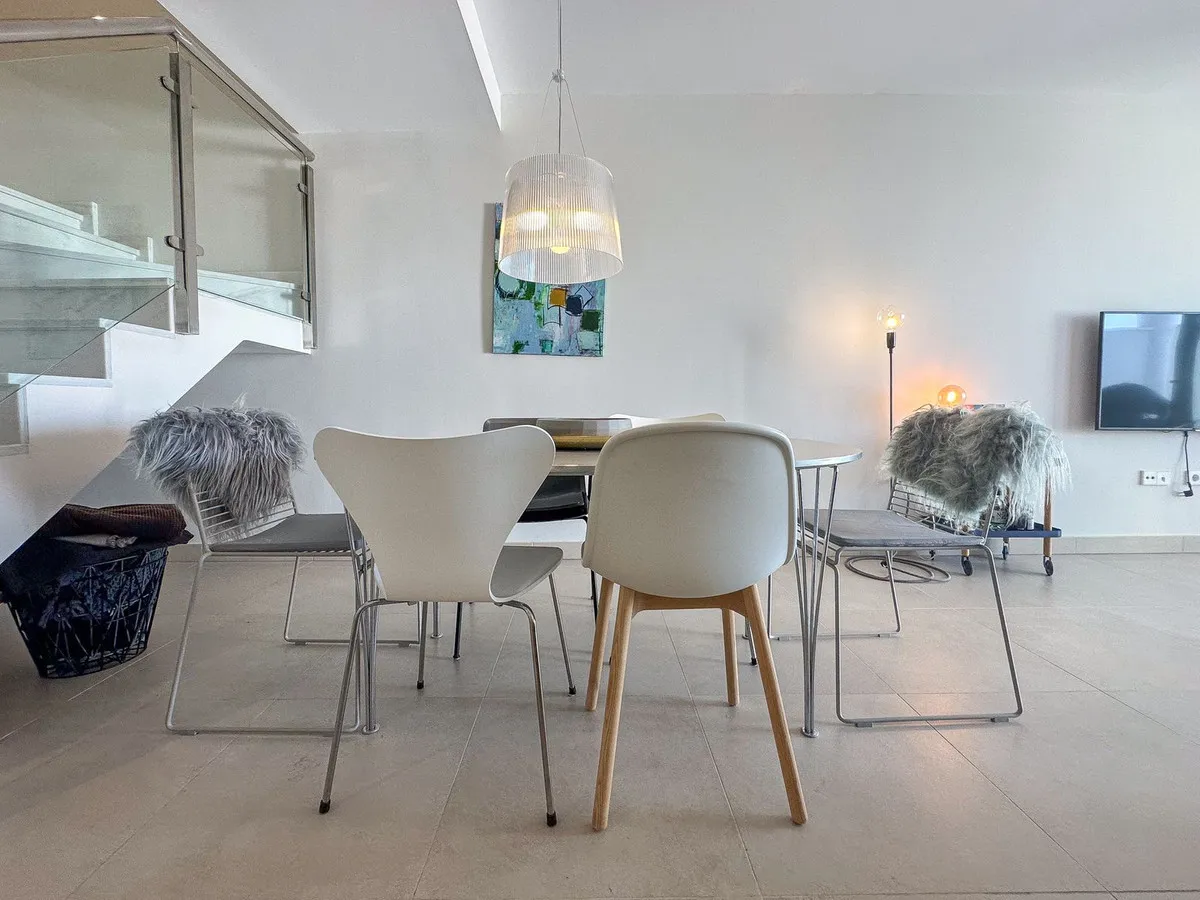 555d803e-01a6-4b04-8fef-359e565314f5