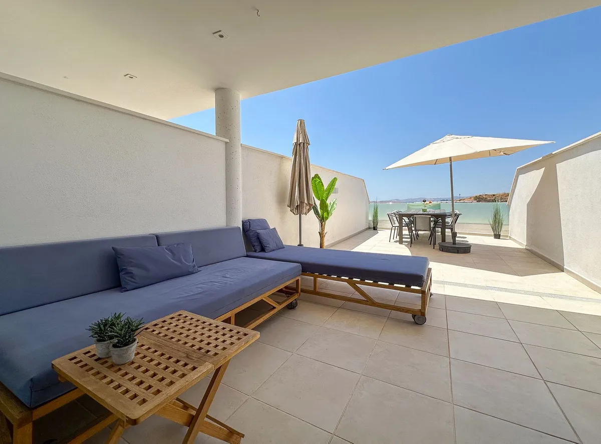 b0cebb96-538b-43c4-b397-c3a9a413eff8