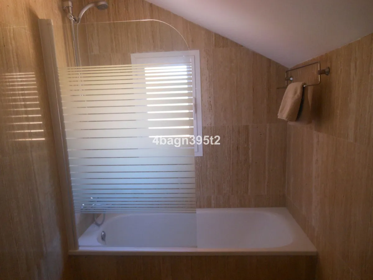 98d9ebd7-61c8-4619-a1b7-45f27656c52b