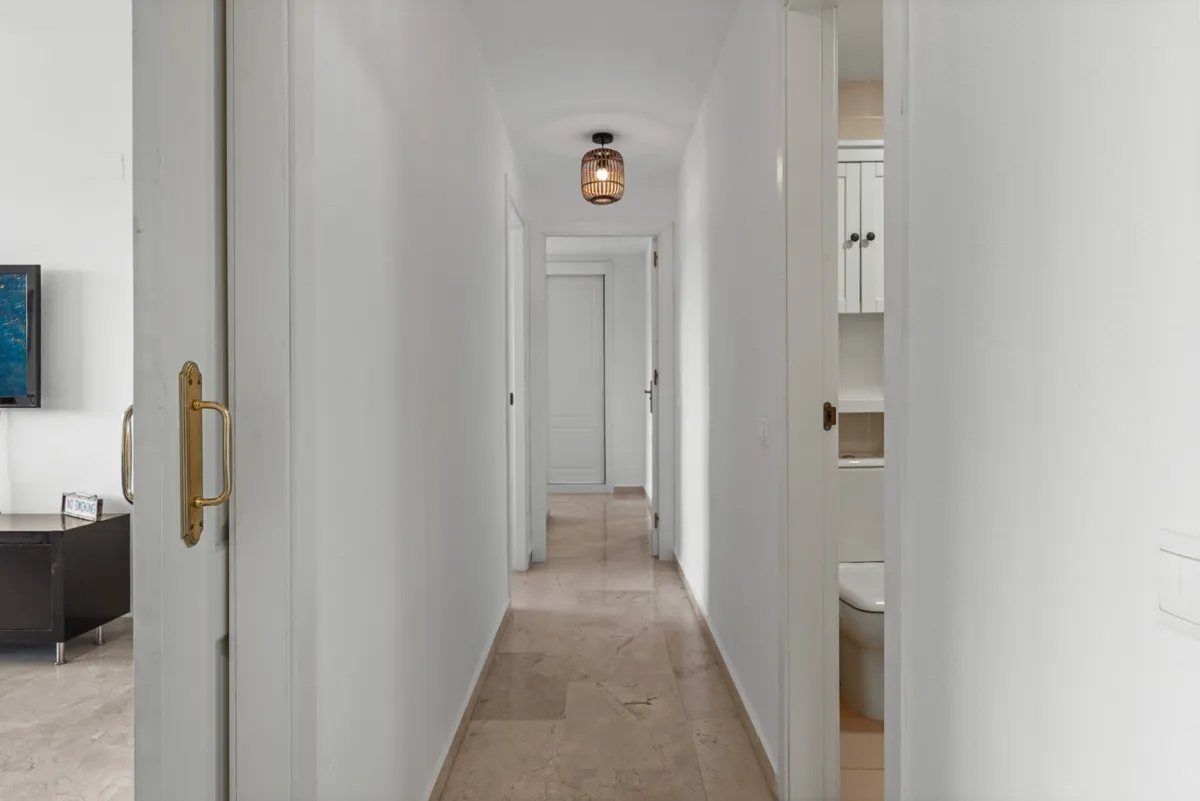 91a4975c-959b-43c0-8f61-2e7e629d046c