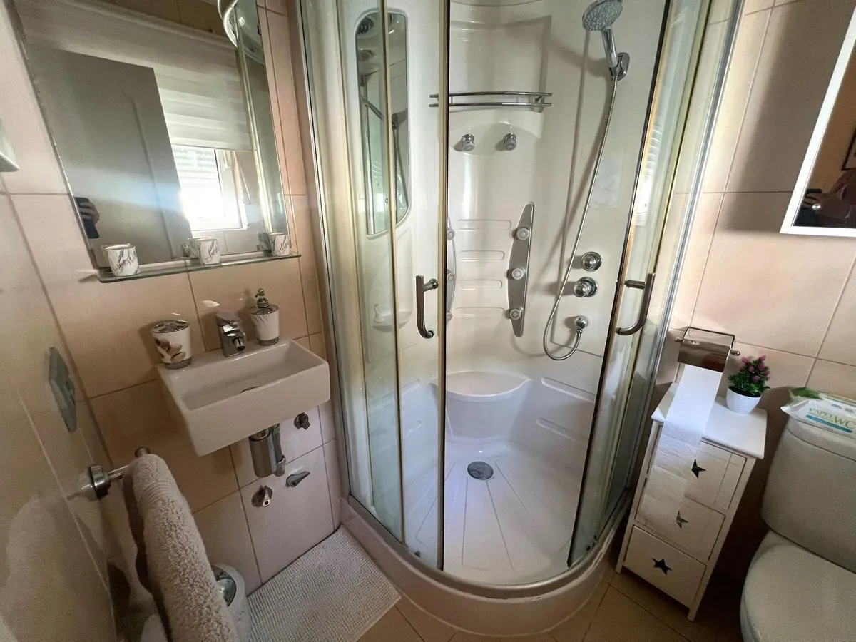 c404ee34-e749-4f3a-9e70-d0b5b986513a