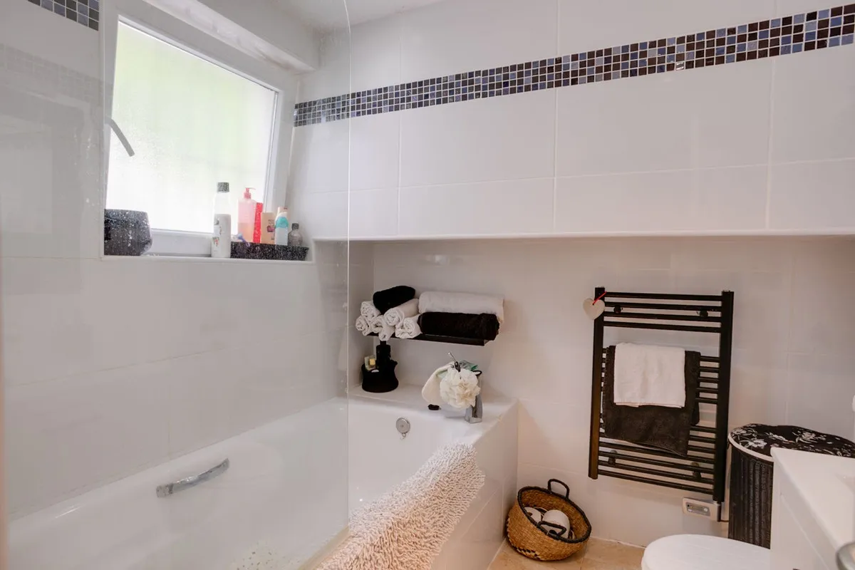 8a4052cb-ffaf-4aae-9196-3a98ae955bf0