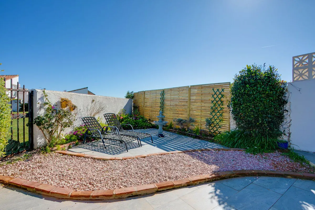 d84cab6c-ca3b-40c7-8a3a-09cf598bf9ea