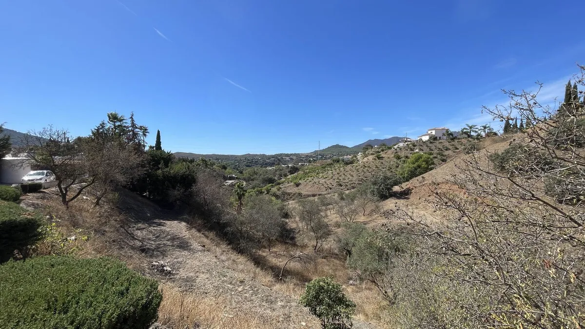 a7594e72-6e86-4dbf-8c5b-33dfea042327