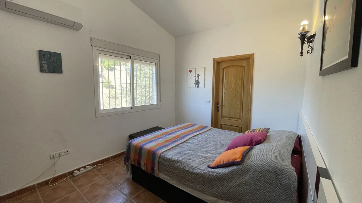 bed049f4-13fe-4c3e-b605-9743848a9157