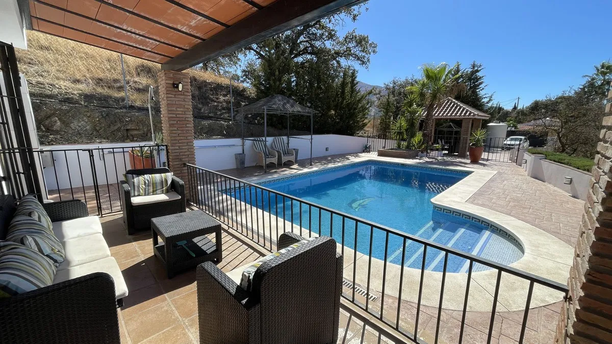 d4fbb8fe-ebc9-49f8-bc97-c5edd7e8a37c