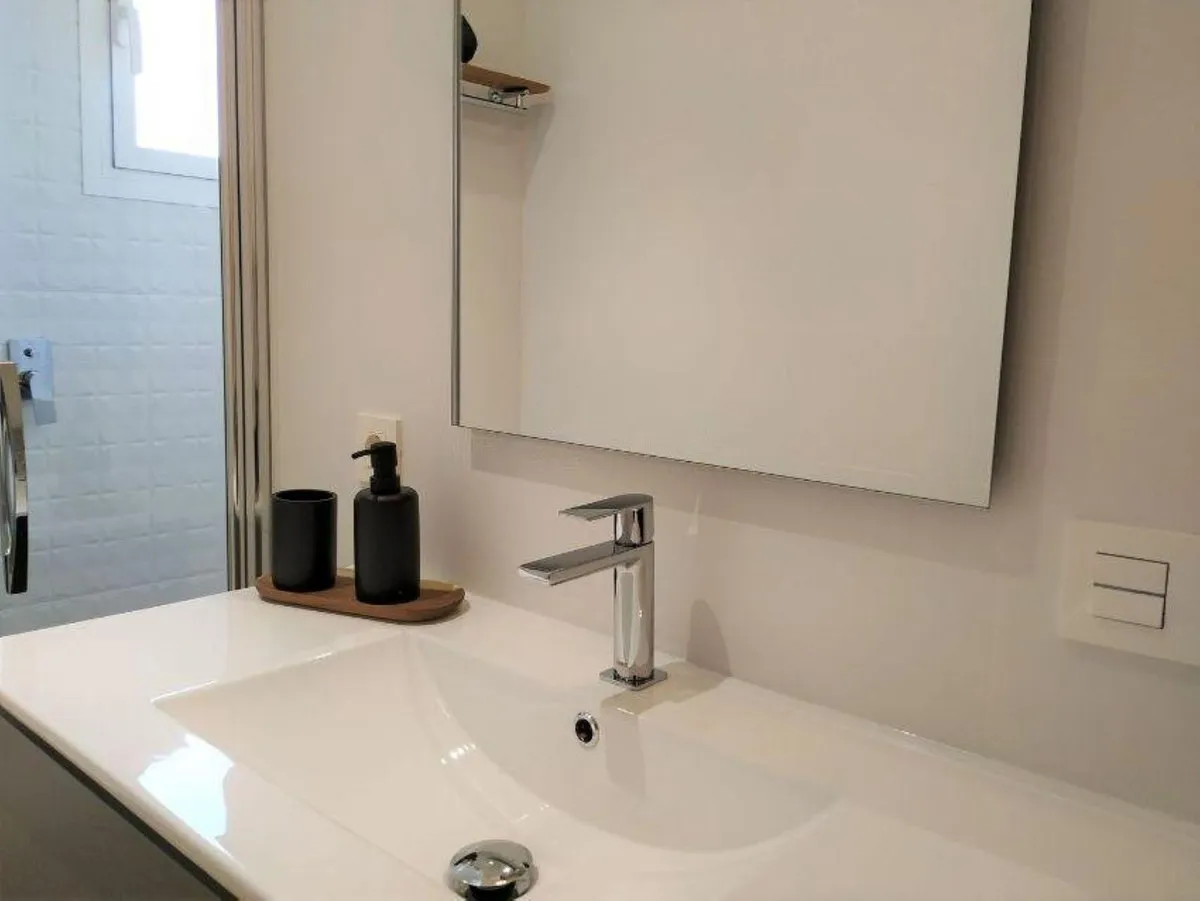 523eabb1-d448-43fe-b962-3d54b350a238