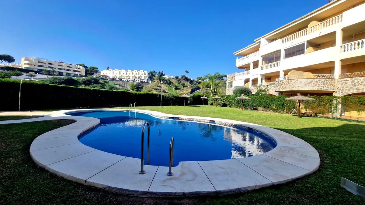 02de1804-b3c3-4128-b4b5-d941bbdaf343