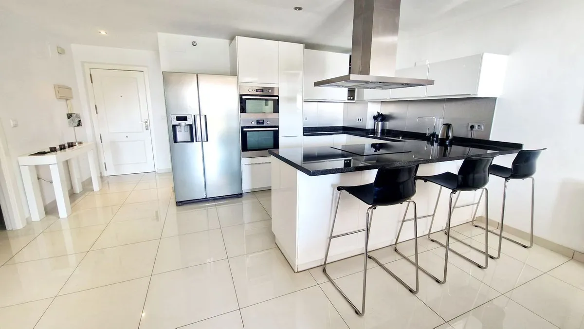 8828e67b-abcb-45d8-8132-6b375c635679