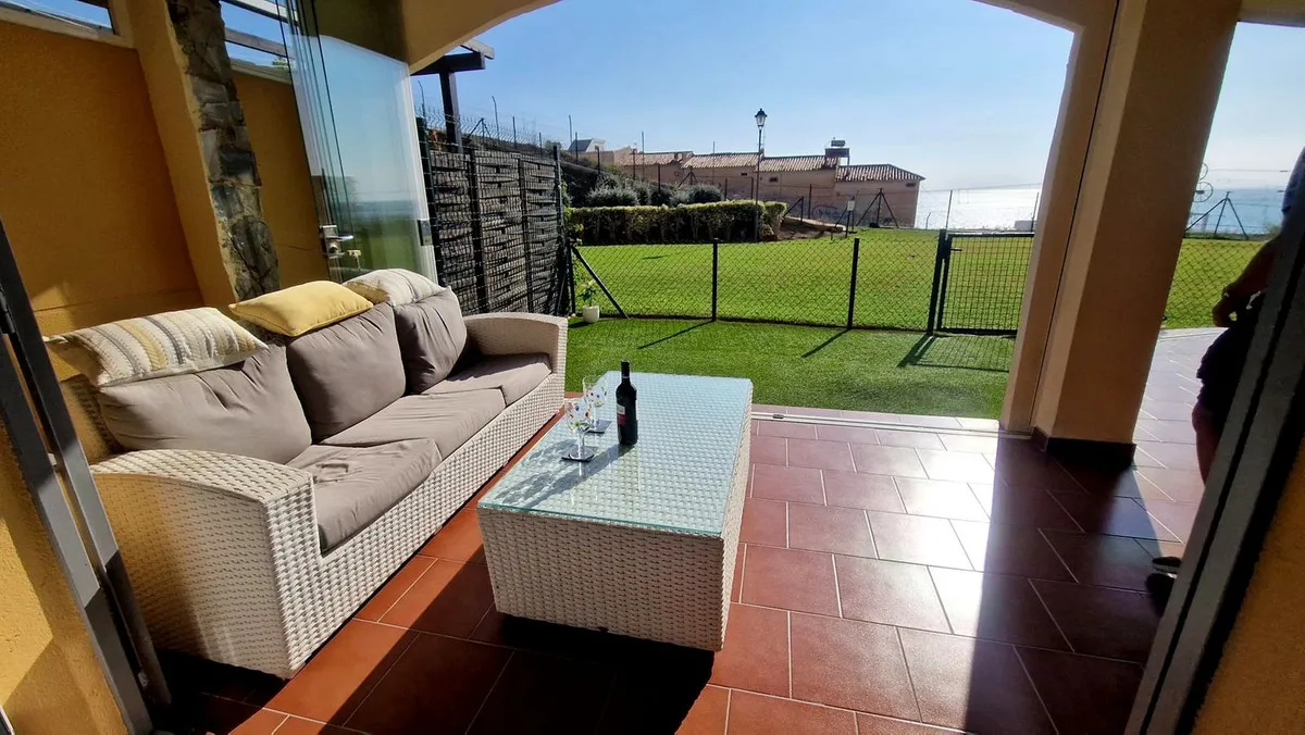 f1312b7d-b74a-4384-9aa3-321413164612