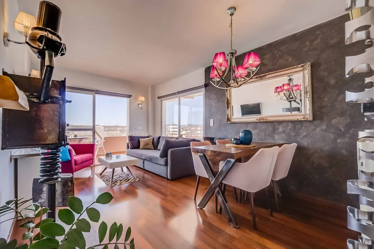 403d3a75-b1e6-49ac-a1df-03fc60c6e372