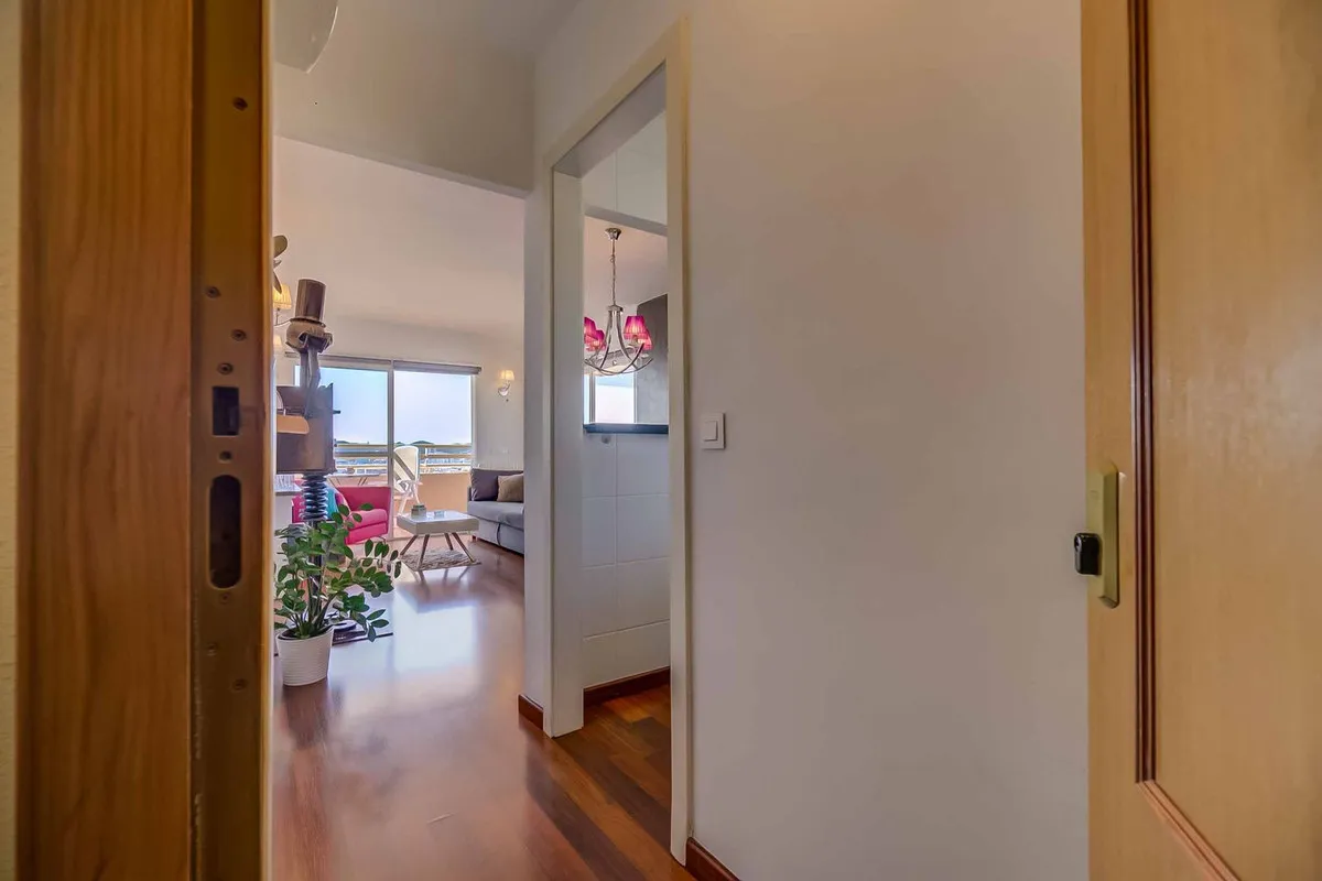 4c641183-3c7e-4b18-8f81-2465c892a826