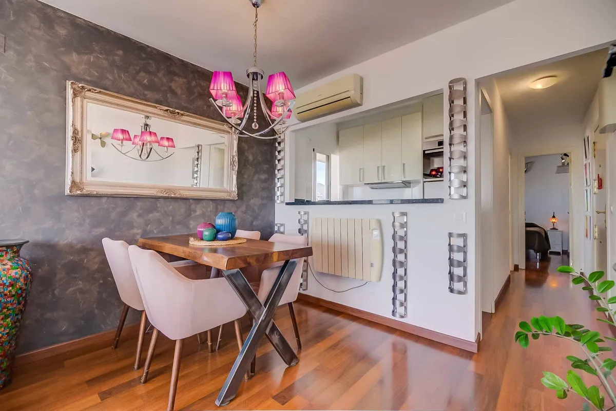 8f5b3cfe-db8e-4eee-a976-ea8dd9e766d7