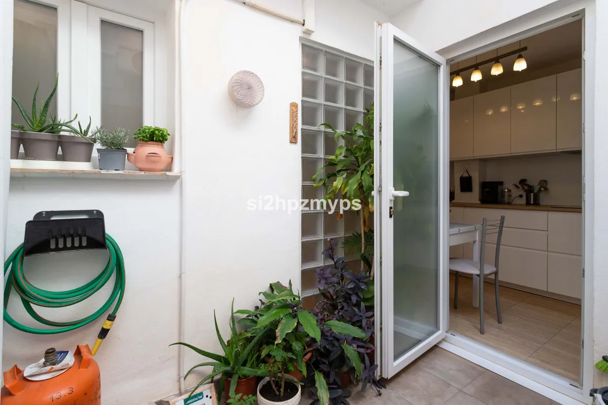 6cff158e-8a38-4a9d-85bf-953f9b739528