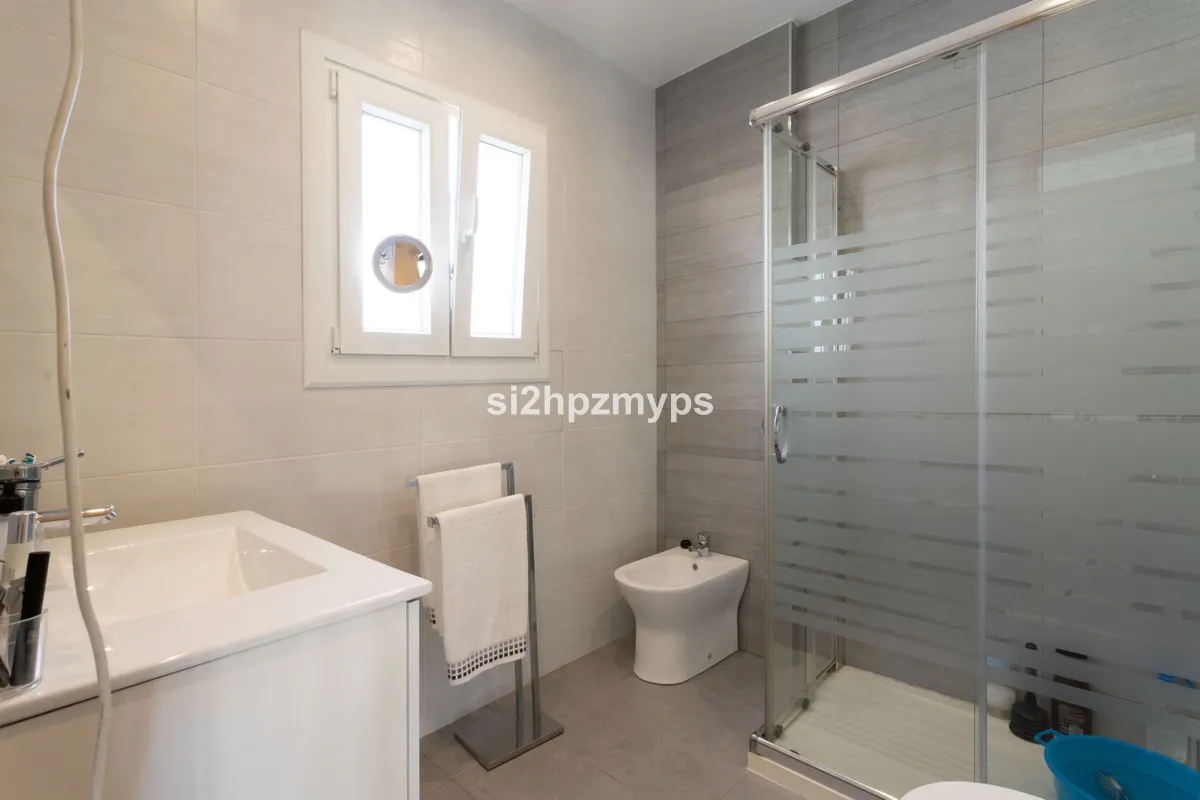 74ad5d6a-8584-4220-8397-0de72daeff82