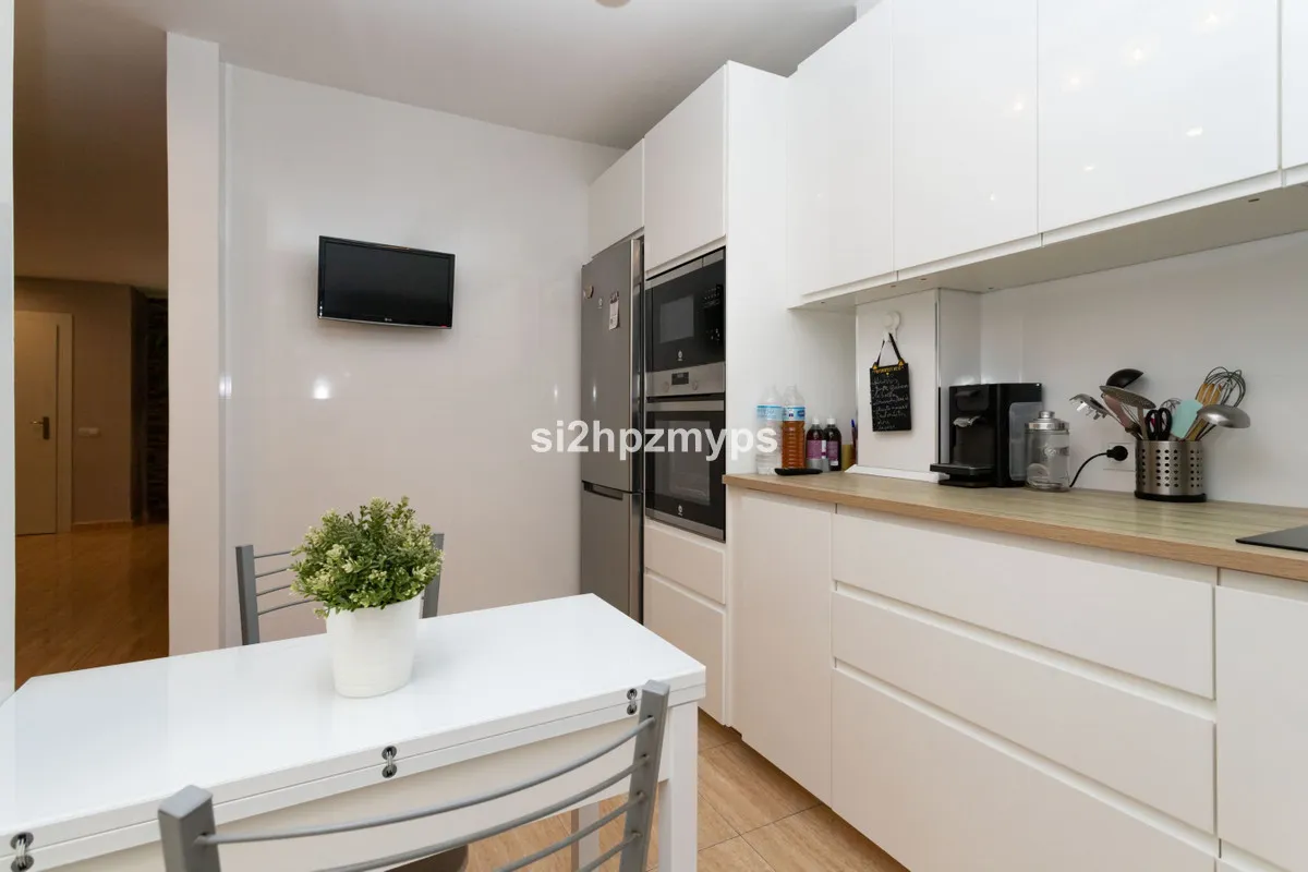 858a8e70-4b39-468b-b81a-526d2490a2a4