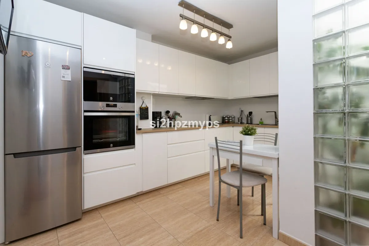 bac2d128-db48-4116-b228-7dd7239157b9