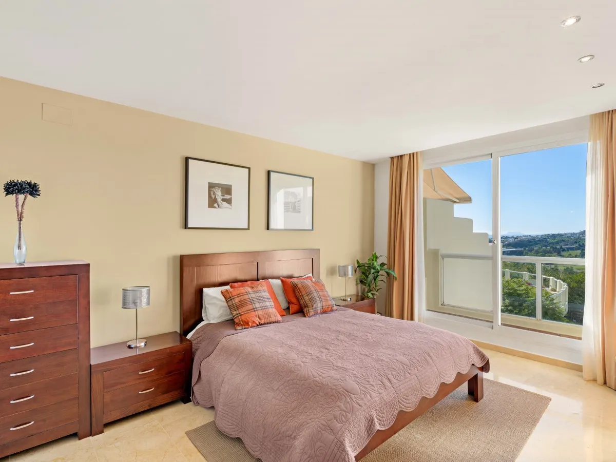 bfaf7f2a-f961-4aa2-a880-4aa33b0bdea0