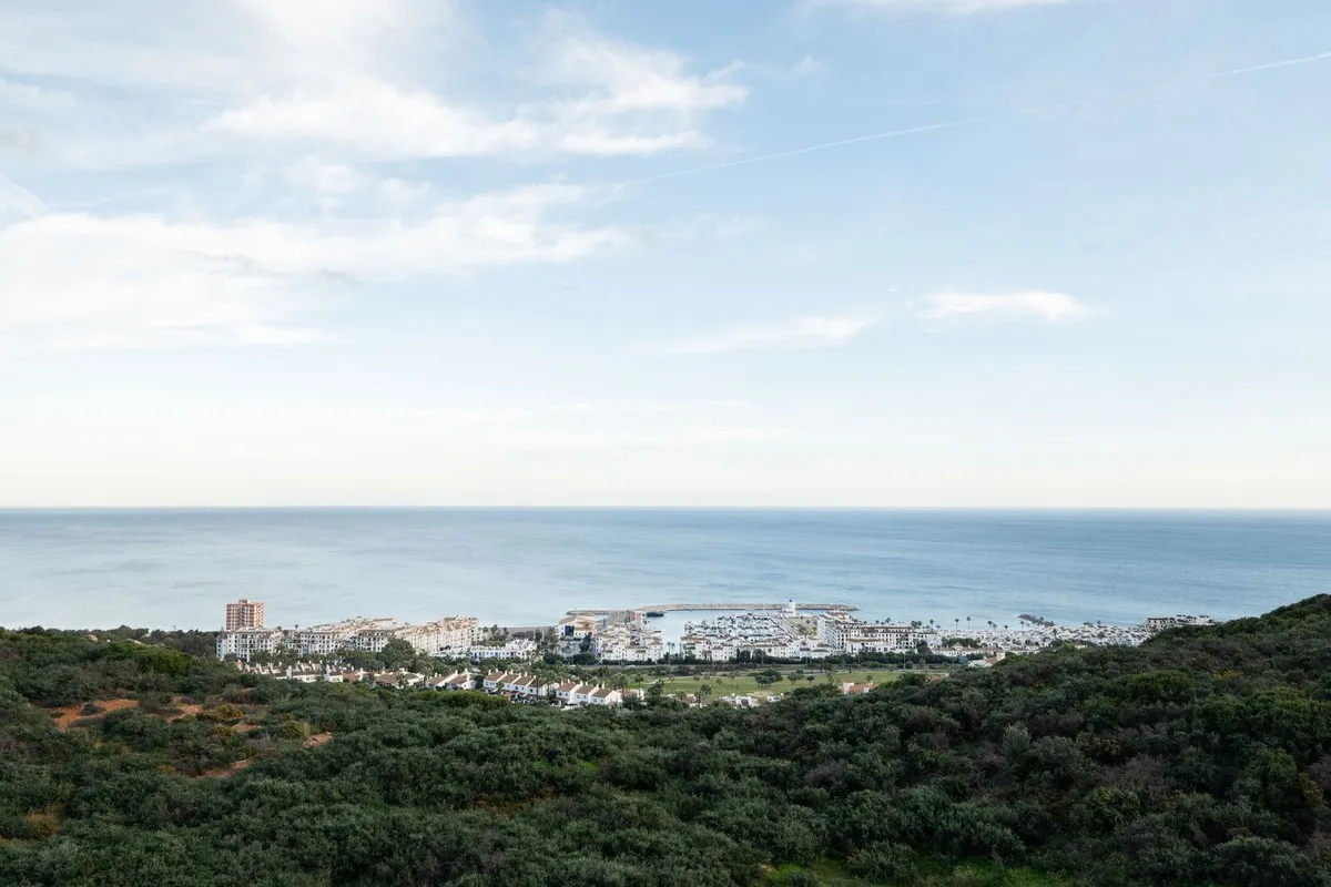 16ae8751-2b8c-4f94-9549-8d223434a66d