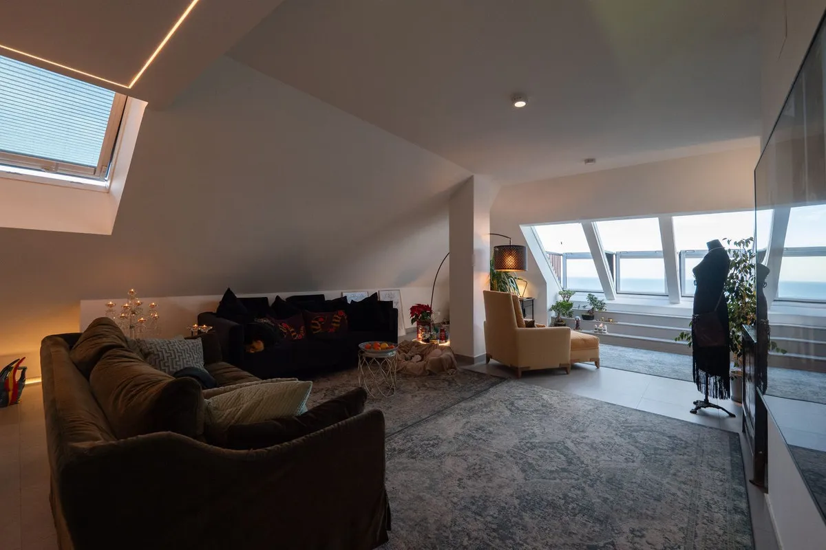 53630030-f399-4b15-a826-2eb12a58d673