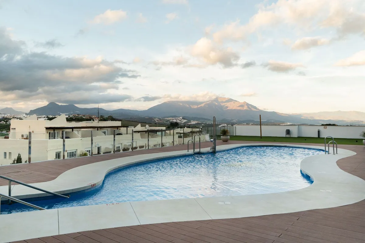 868f01fa-59c8-4443-aa2f-8a2ac3d9a5e6