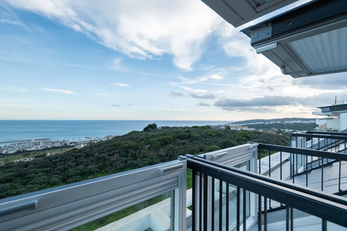 c30dc32a-2259-403f-8a18-28dd7ca12dfd