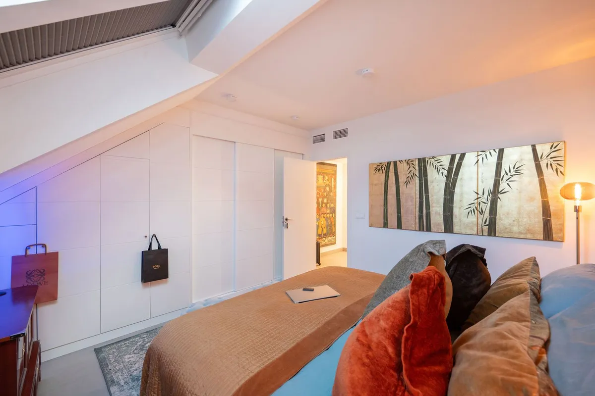 f238f111-4cb1-43c6-9b03-f0fa10c4210d