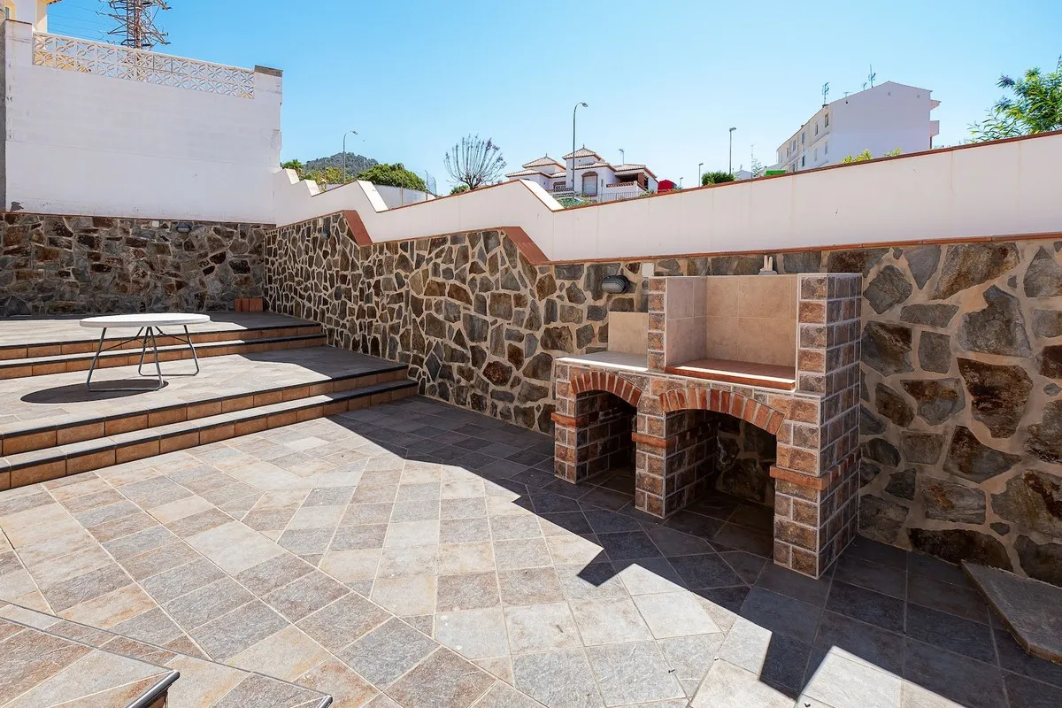 9fa5e164-7b6e-4582-a587-6b5dbcb74e76