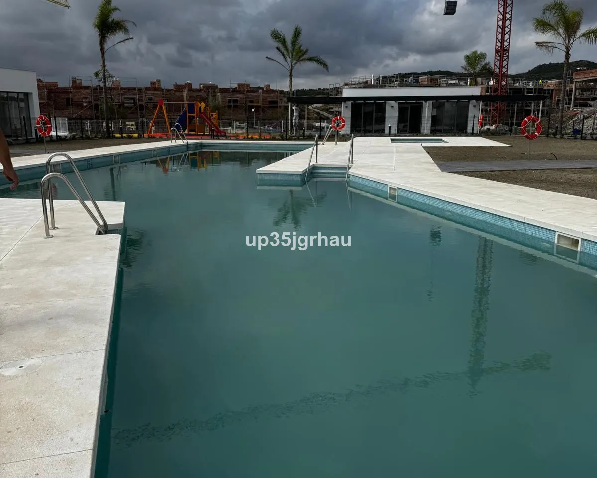 87cd5865-93b5-41f2-b6c1-4a00bf7d5419