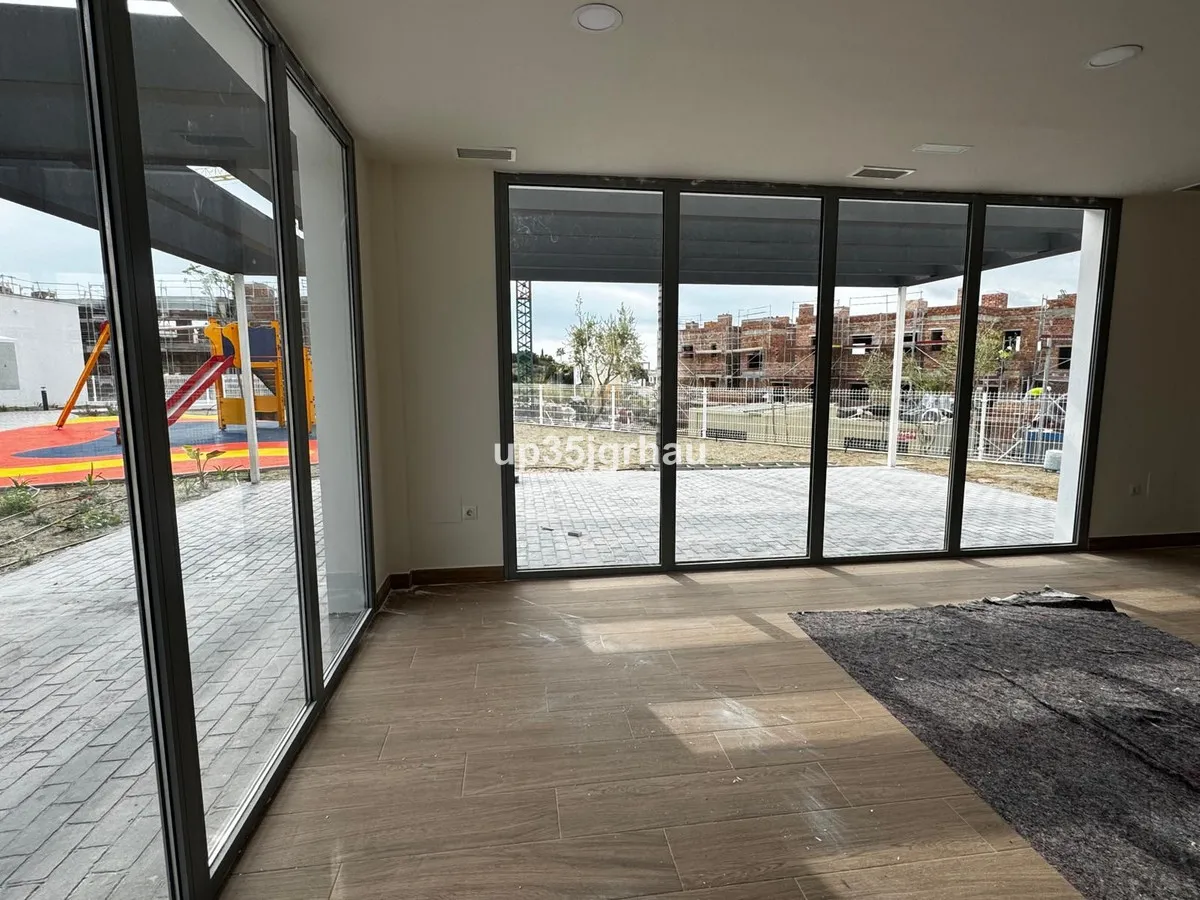 a3a6f270-049c-4d94-ab55-09670a0174bf