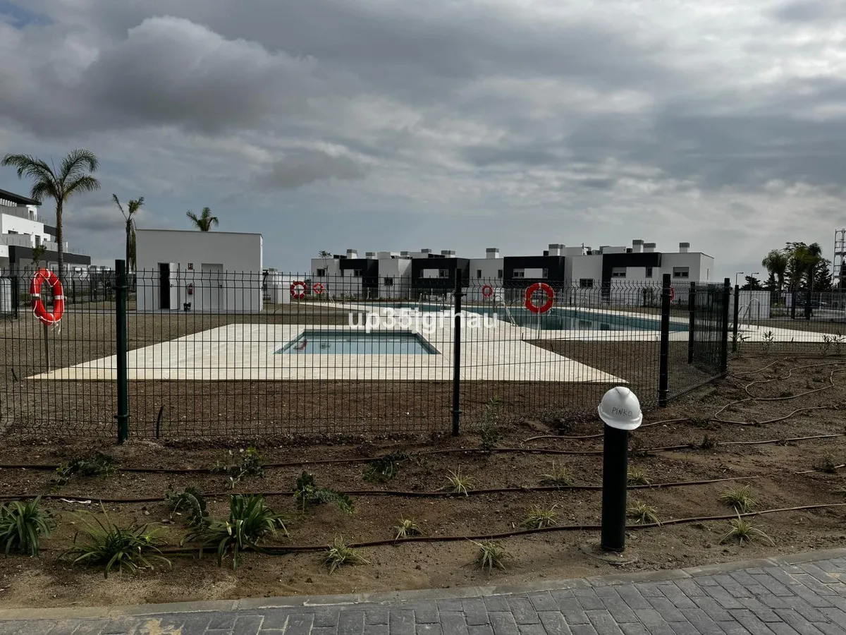 b2f8100f-25e1-4548-b65b-b2dab0682aa0