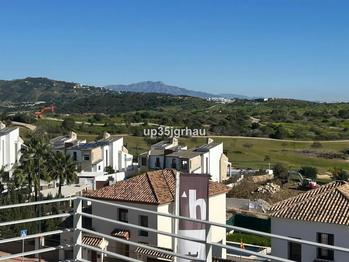 c5296158-82e5-4cce-855e-d65a94905453