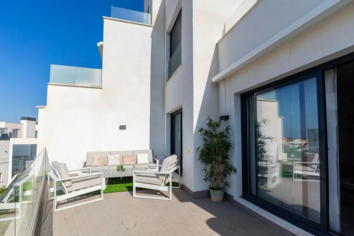 30a84170-f06a-4000-8c6a-00f3f4c8c39a