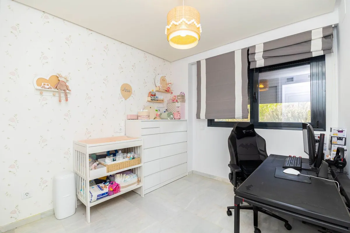 8dffaf19-4dd4-498f-bb8c-058d666c5358