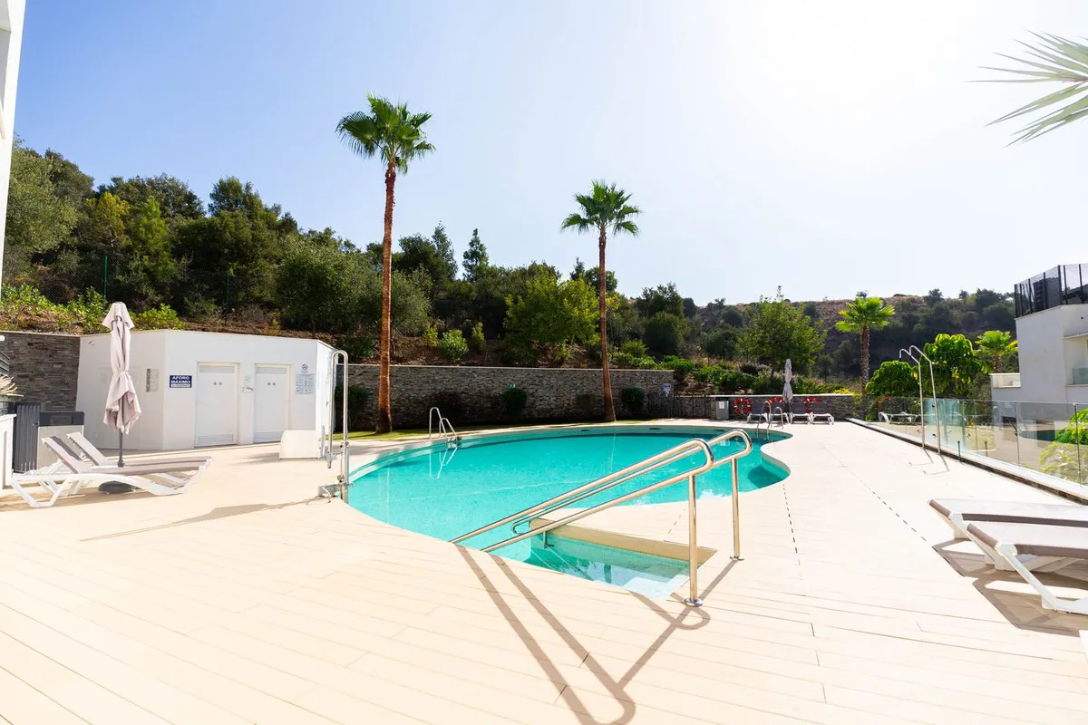 bcb3be92-1b98-4ace-8aae-4ff8a630405d