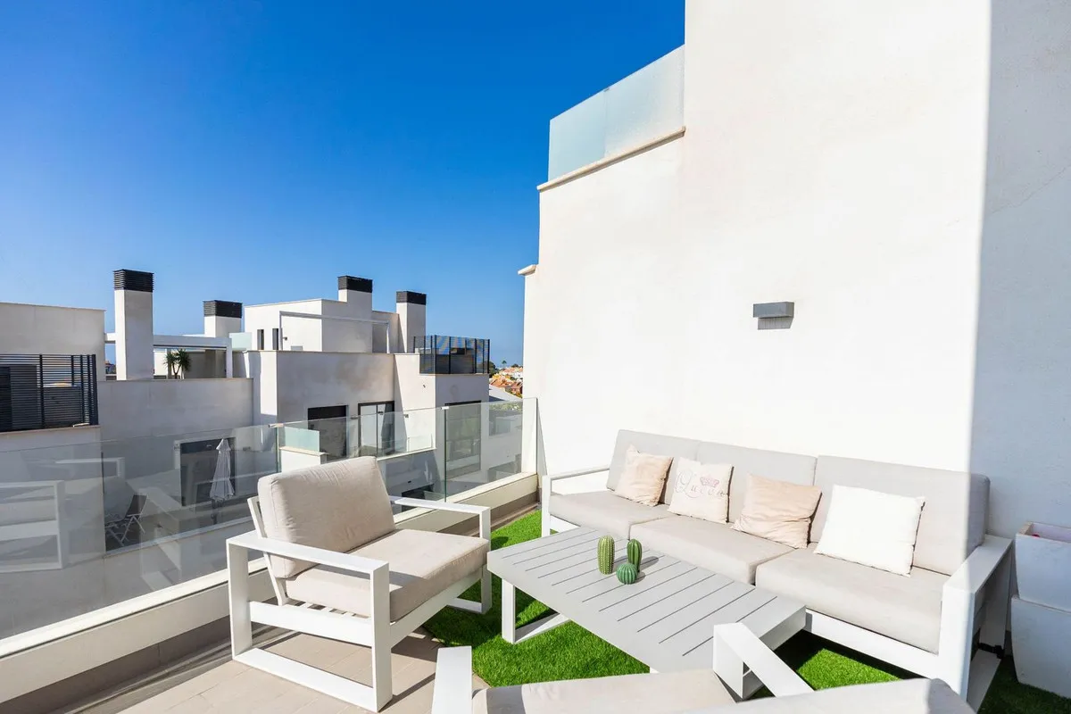 e81d2412-2f37-4fa7-8138-a8a646818af7