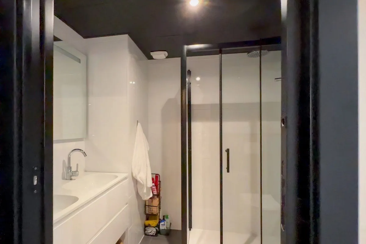 48b7f81b-a61c-45f3-818b-988b3e4efd27