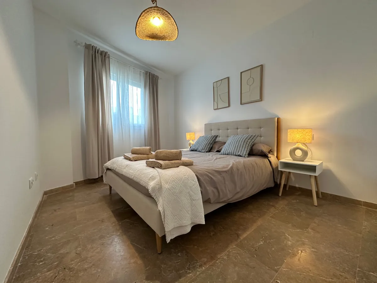 977dbf4c-1bef-4c52-a0c3-b174e7e7c218