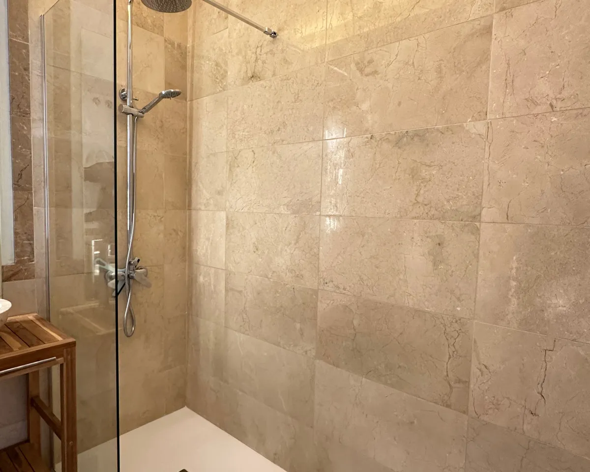 a2d28bf8-9036-4e02-988c-f6df779855ec