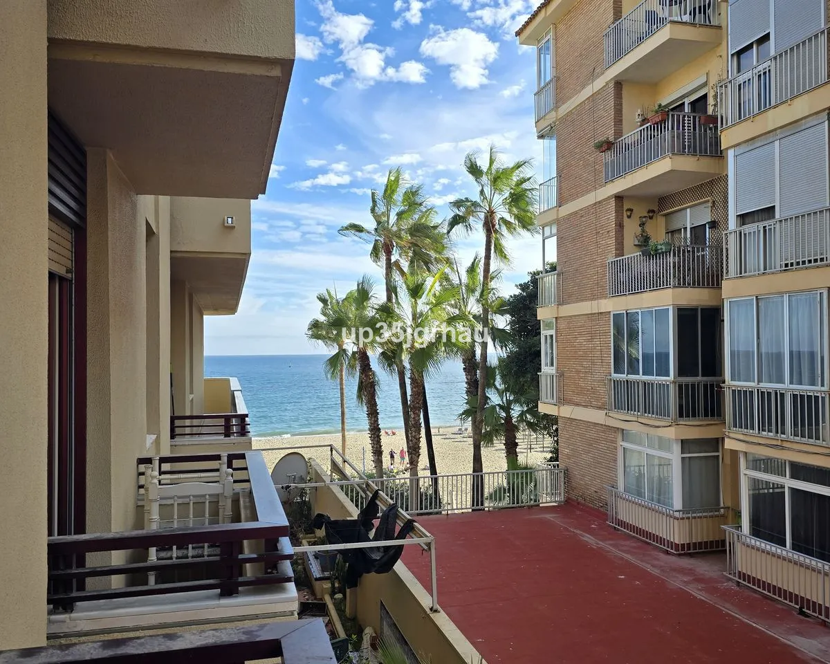 01ef9704-c633-444c-a77d-cd9c399b9efc