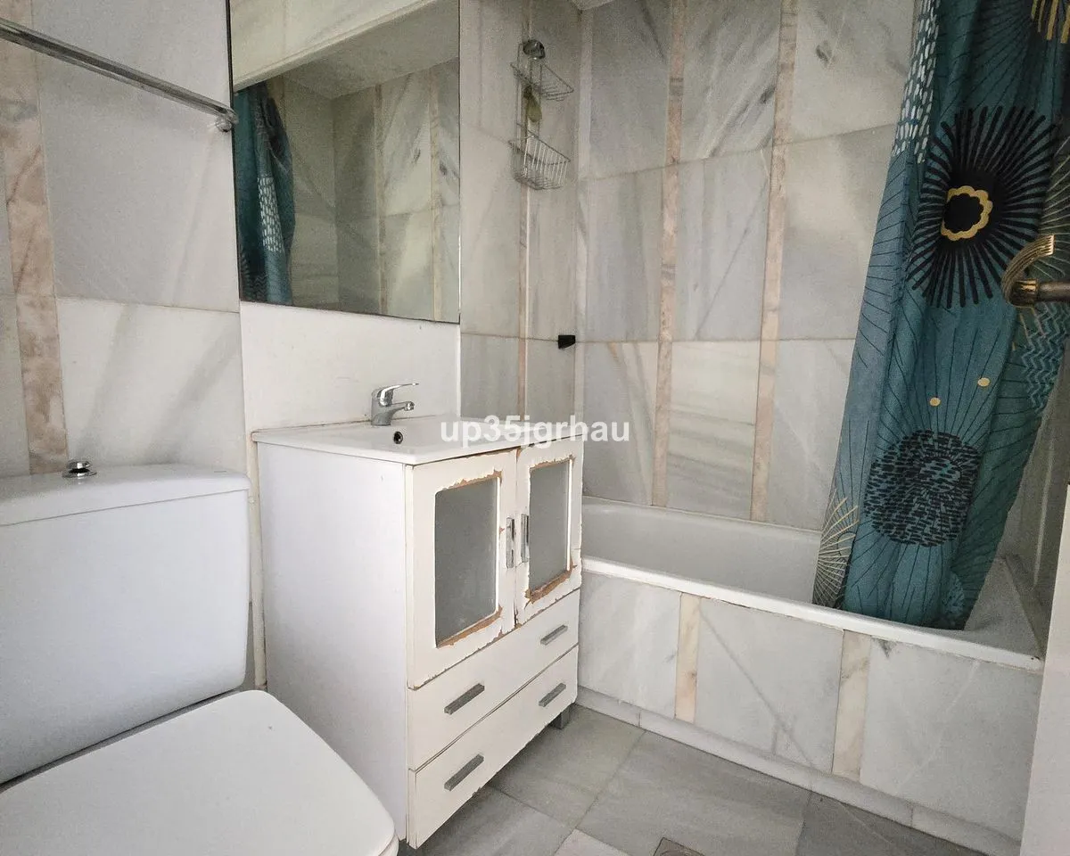 565583d3-ae19-464c-a906-d0b5def2e710