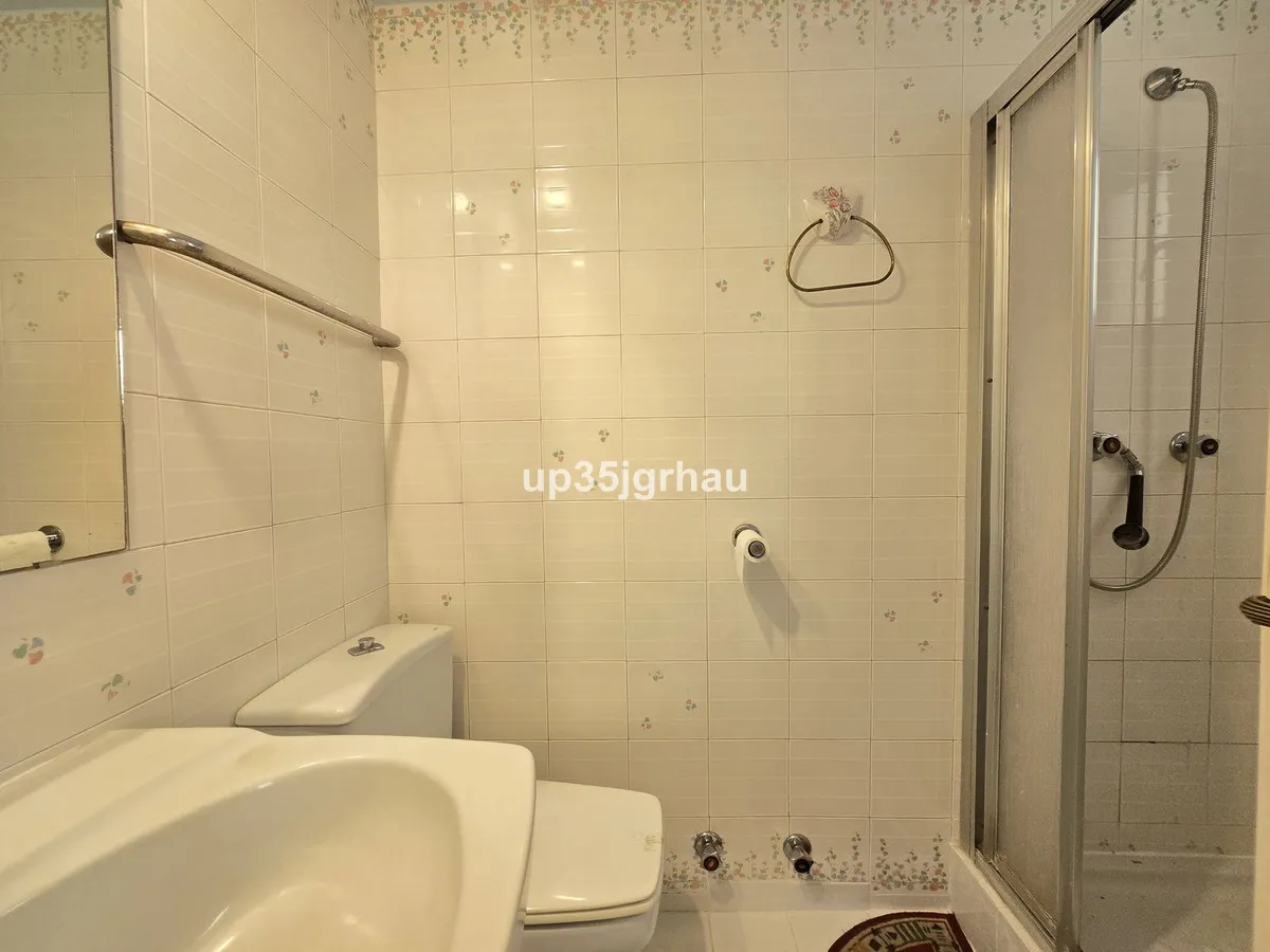 778c0750-7a0a-437a-94d9-1df7d31e7997