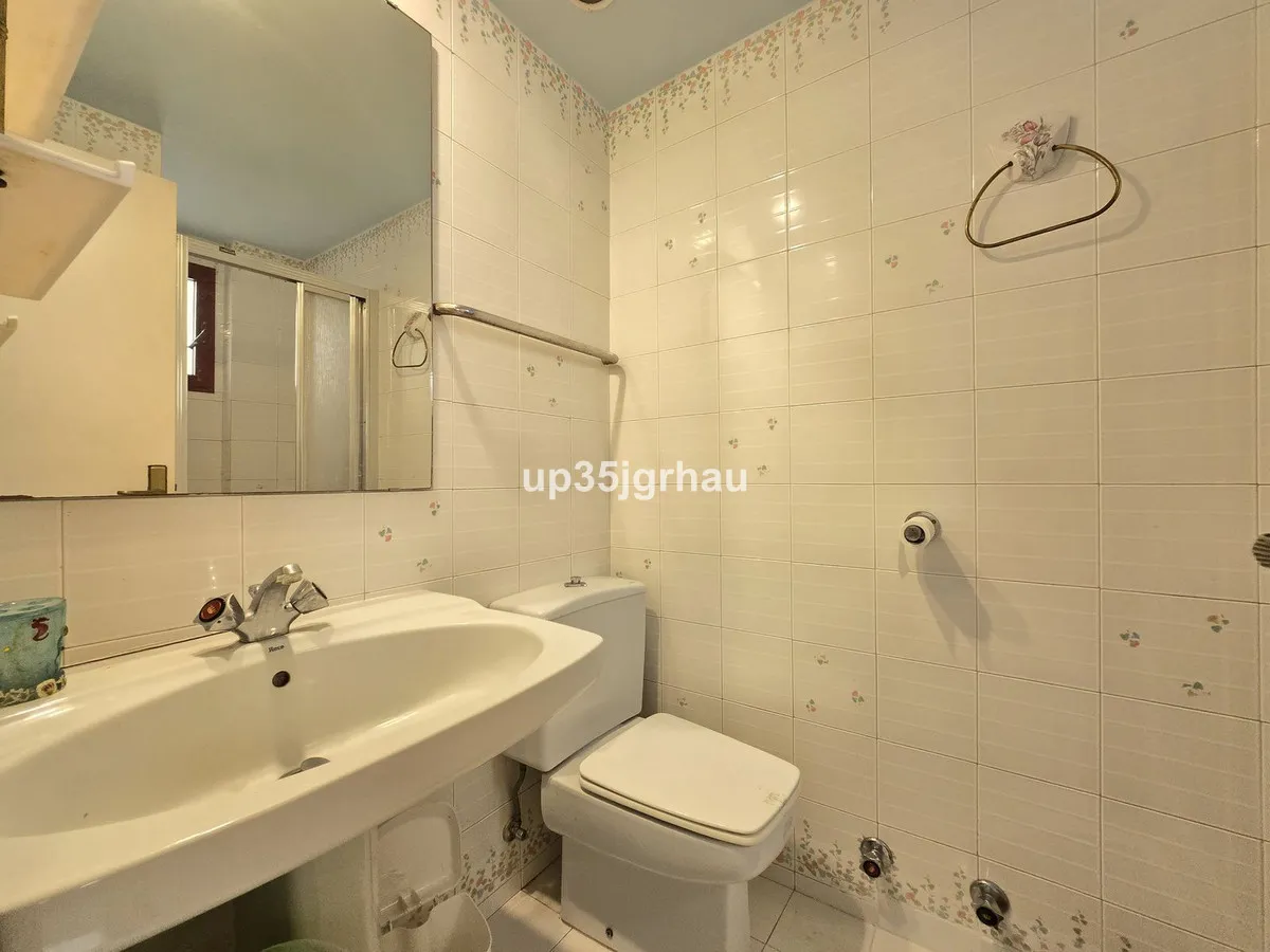 f14d4437-658f-4c57-b1bf-0539a54441da