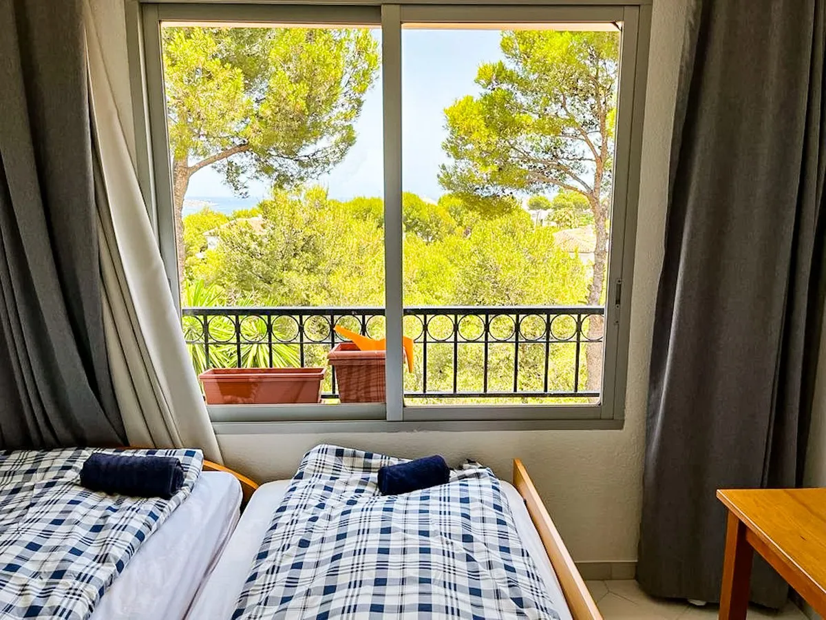 50c396d4-0102-4d32-b5b1-24dd4d1b7031