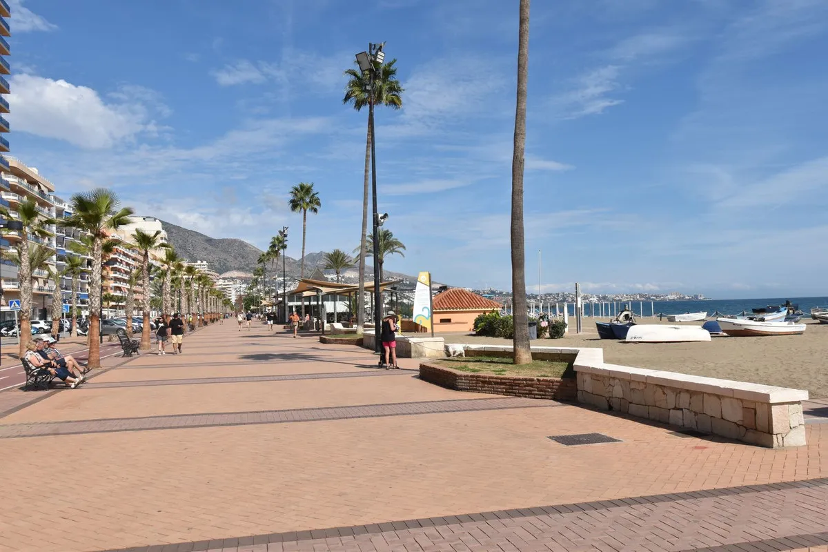 3fd7c4b0-85a5-4972-883a-98fdd7f3011b