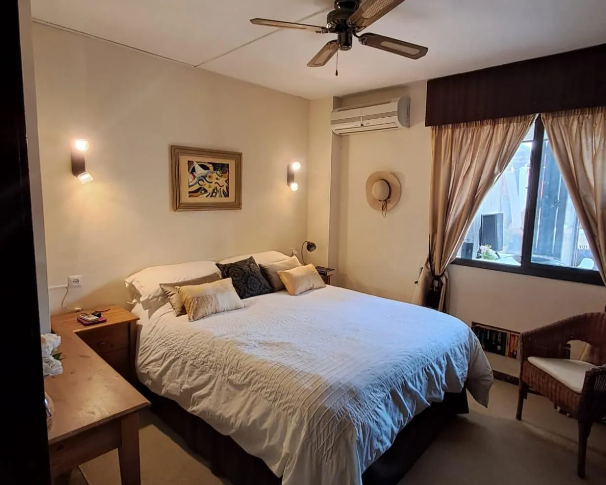 b8371b64-b5c1-48e6-8a99-d38a0811272f